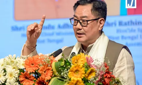 संसद के मानसून सत्र से पहले किरेन रिजिजू ने एनसीपीआई के फ्लोर लीडर को बैठक के लिए बुलाया संसद के मानसून सत्र से पहले किरेन रिजिजू ने एनसीपीआई के फ्लोर लीडर को बैठक के लिए बुलाया