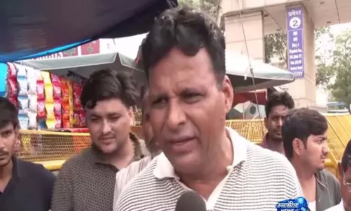 सोनम वांगचुक की मेडिकल रिपोर्ट पर Doctor ने उठाए सवाल सोनम वांगचुक की मेडिकल रिपोर्ट पर Doctor ने उठाए सवाल