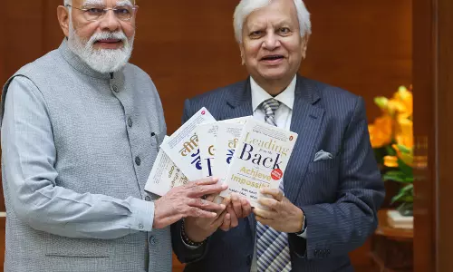 उद्योग जगत के दिग्गज रवि कांत ने पीएम मोदी से की मुलाकात उद्योग जगत के दिग्गज रवि कांत ने पीएम मोदी से की मुलाकात