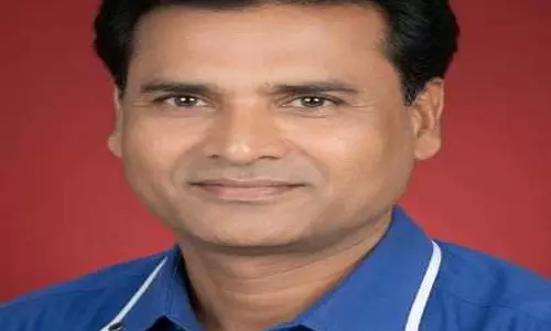 पंच पर विवाहिता से छेड़छाड़ और जबरदस्ती का आरोप, FIR दर्ज पंच पर विवाहिता से छेड़छाड़ और जबरदस्ती का आरोप, FIR दर्ज