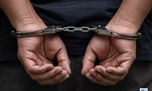 पश्चिम बंगाल: बिना लाइसेंस के गोवध के आरोप में 6 लोग गिरफ्तार पश्चिम बंगाल: बिना लाइसेंस के गोवध के आरोप में 6 लोग गिरफ्तार