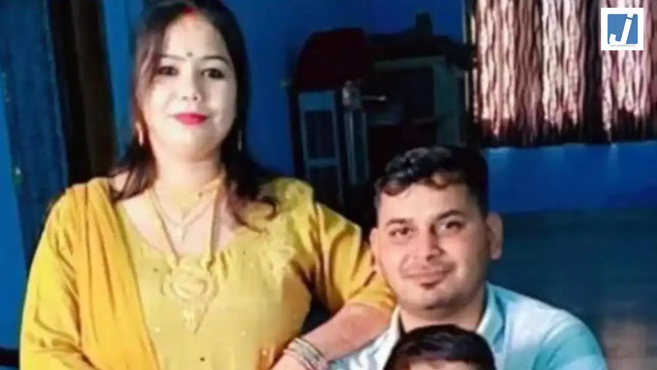 पत्नी ने प्रेमी संग लिखी पति के कत्ल की पटकथा, सांप से कटवाकर उतारा मौत के घाट पत्नी ने प्रेमी संग लिखी पति के कत्ल की पटकथा, सांप से कटवाकर उतारा मौत के घाट
