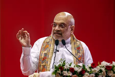 गृह मंत्री अमित शाह सिलीगुड़ी में बीएसएफ की 18वीं बटालियन की बॉर्डर आउटपोस्ट का करेंगे दौरा गृह मंत्री अमित शाह सिलीगुड़ी में बीएसएफ की 18वीं बटालियन की बॉर्डर आउटपोस्ट का करेंगे दौरा