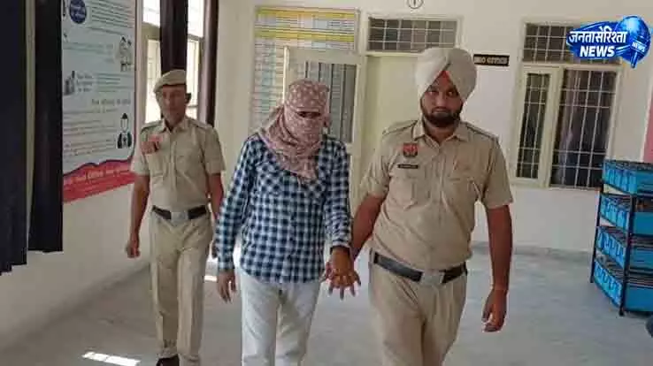 Sirsa नकली पुलिस बनकर ठगी, मुख्य आरोपी रिमांड पर Sirsa नकली पुलिस बनकर ठगी, मुख्य आरोपी रिमांड पर