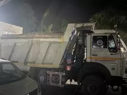 Poonch: खनिजों के अवैध खनन के खिलाफ पुंछ पुलिस का सख्त अभियान Poonch: खनिजों के अवैध खनन के खिलाफ पुंछ पुलिस का सख्त अभियान