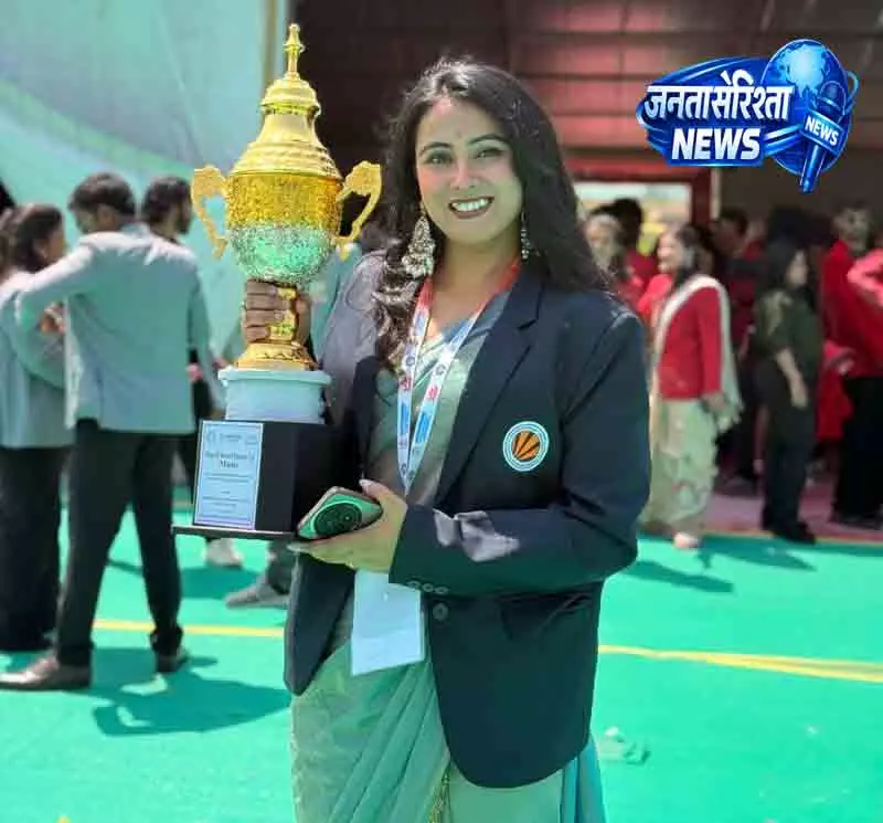 Phagwara LPU छात्रा ने संगीत क्षेत्र में हासिल की बड़ी जीत Phagwara LPU छात्रा ने संगीत क्षेत्र में हासिल की बड़ी जीत