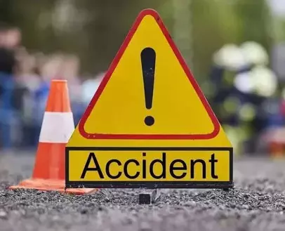 पुपरी में सड़क हादसा: NH-527सी पर बाइक सवार युवक की मौत पुपरी में सड़क हादसा: NH-527सी पर बाइक सवार युवक की मौत