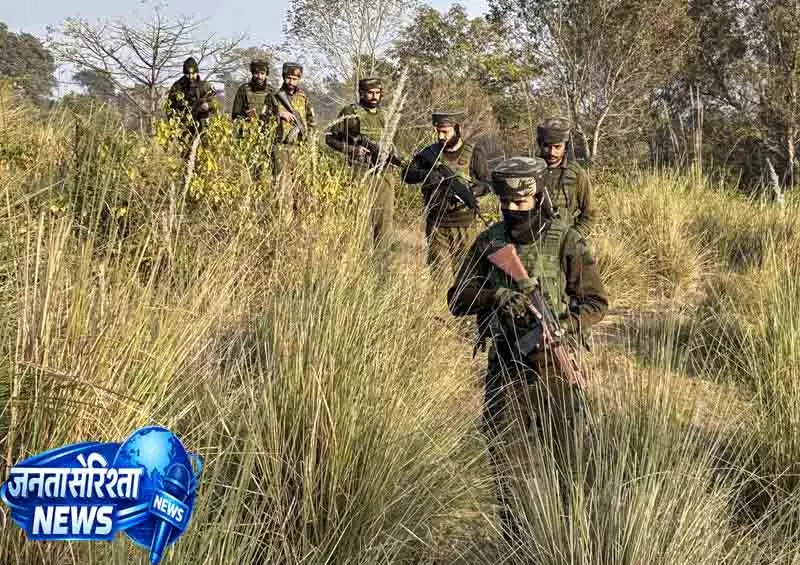 Rajouri LoC पर संदिग्ध गतिविधि, सेना ने की फायरिंग Rajouri LoC पर संदिग्ध गतिविधि, सेना ने की फायरिंग