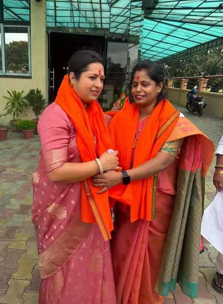 बांकीपुर उपचुनाव: महिला मतदाताओं के बीच पहुंची भाजपा, प्रीति शेखर बोलीं- विकास और संगठन के दम पर होगी बड़ी जीत बांकीपुर उपचुनाव: महिला मतदाताओं के बीच पहुंची भाजपा, प्रीति शेखर बोलीं- विकास और संगठन के दम पर होगी बड़ी जीत