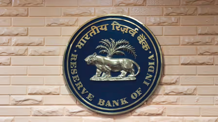 RBI का बड़ा कदम: पॉलीमर बैंकनोट्स के लिए वैश्विक स्तर पर मांगी रुचि RBI का बड़ा कदम: पॉलीमर बैंकनोट्स के लिए वैश्विक स्तर पर मांगी रुचि