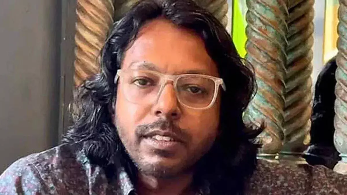 मोहनलाल और उनके फ़ैन्स का अपमान करने पर यूट्यूबर चेकुथन पर हमला मोहनलाल और उनके फ़ैन्स का अपमान करने पर यूट्यूबर चेकुथन पर हमला