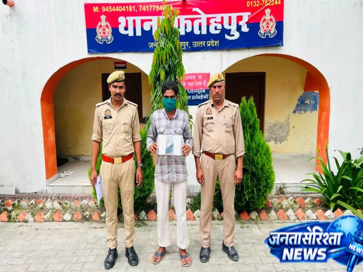 चेकिंग के दौरान पुलिस के हत्थे चढ़ा शातिर आरोपी चेकिंग के दौरान पुलिस के हत्थे चढ़ा शातिर आरोपी