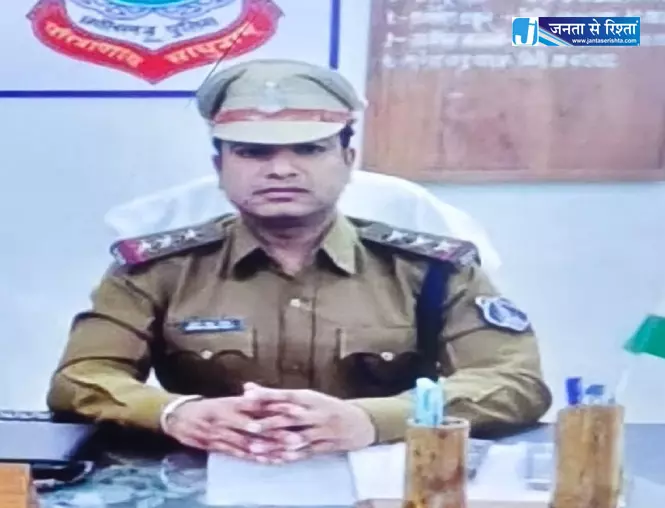 पुलिस अधिकारी नारायणपुर में गिरफ्तार, वकील फरार पुलिस अधिकारी नारायणपुर में गिरफ्तार, वकील फरार