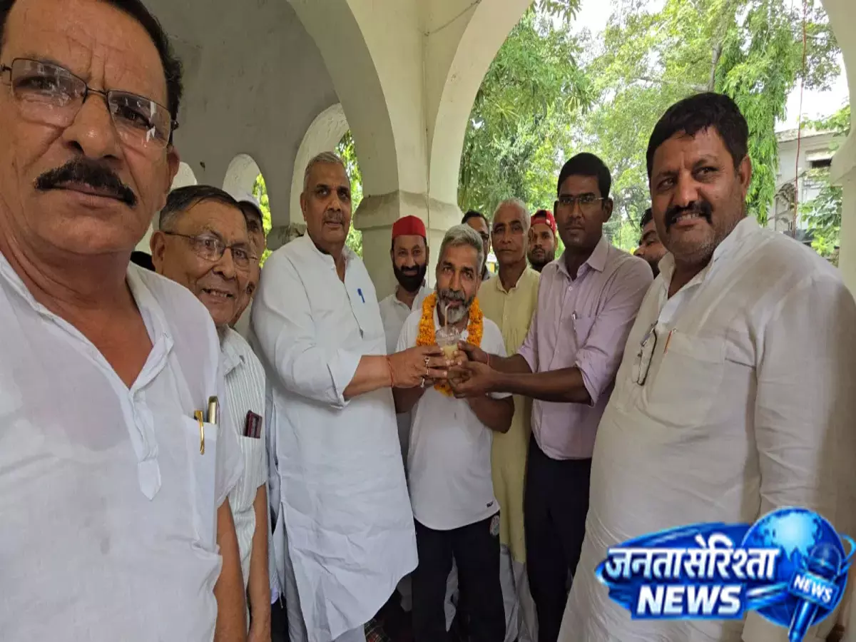 Jitendra कोच का अनशन खत्म, रास्ता खुलवाने पर बनी सहमति Jitendra कोच का अनशन खत्म, रास्ता खुलवाने पर बनी सहमति