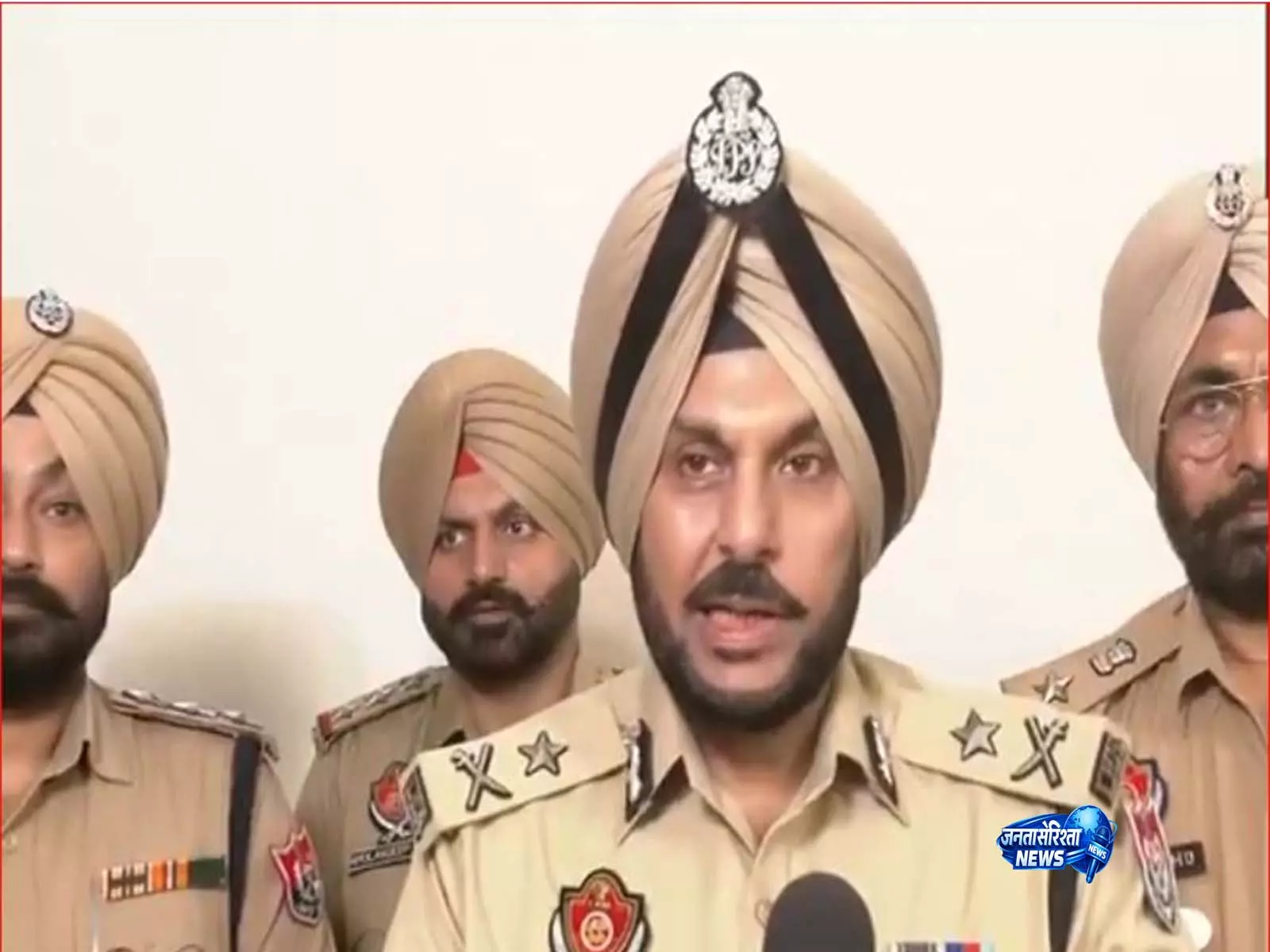 Amritsar में बड़ी कार्रवाई, 5.5 किलो हेरोइन और हथियार बरामद Amritsar में बड़ी कार्रवाई, 5.5 किलो हेरोइन और हथियार बरामद