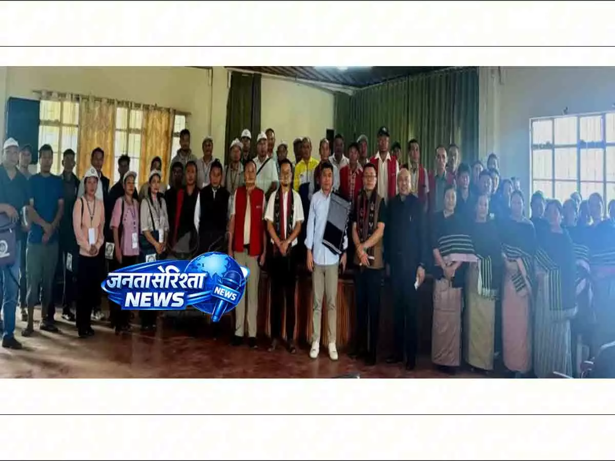 कोहिमा के DC ने किदिमा का दौरा किया; जनगणना के लिए समर्थन मांगा कोहिमा के DC ने किदिमा का दौरा किया; जनगणना के लिए समर्थन मांगा