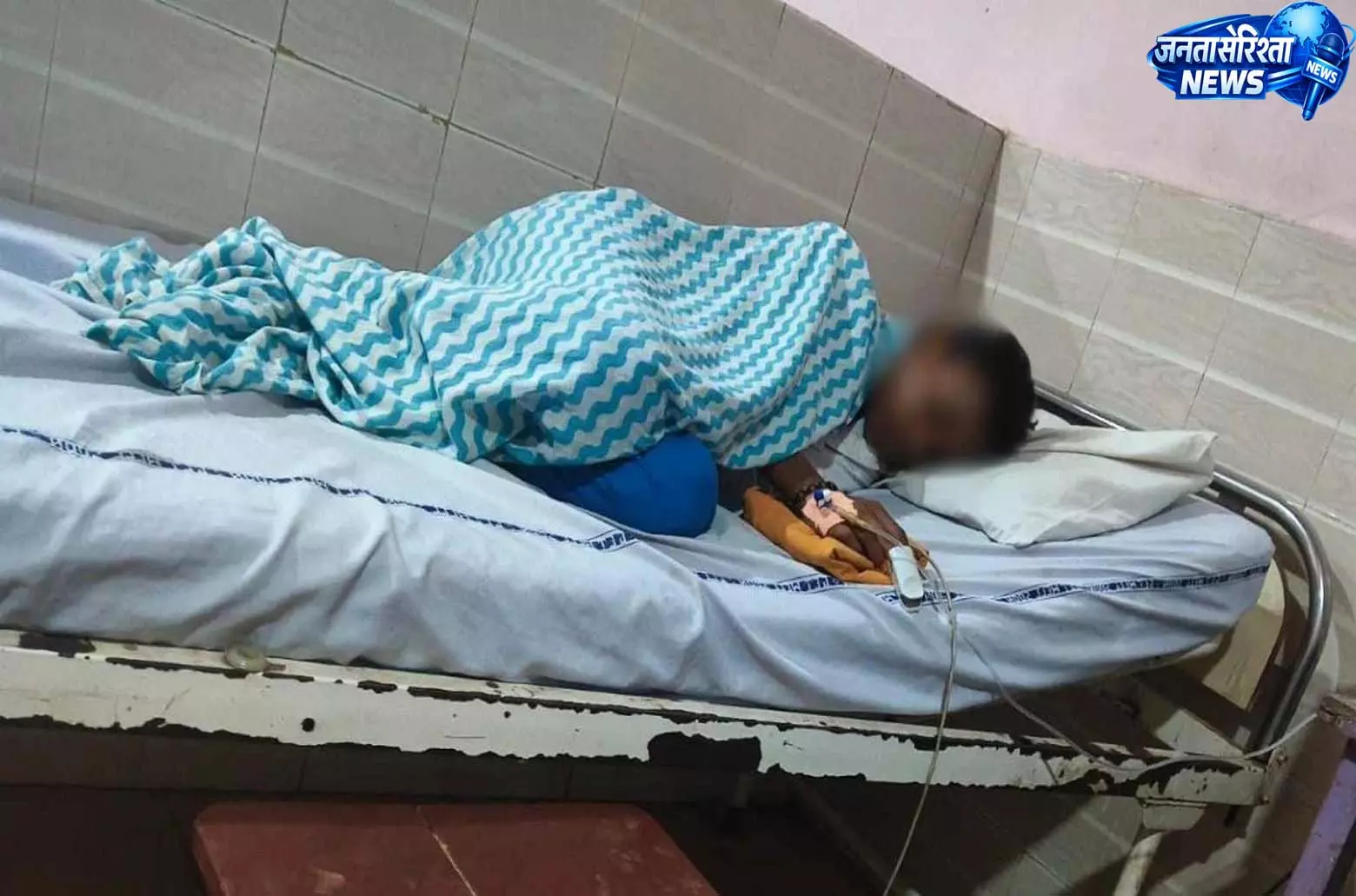 चॉकलेट बताकर छात्र ने खिलाई प्रतिबंधित दवा, 8 बच्चों की तबीयत बिगड़ी चॉकलेट बताकर छात्र ने खिलाई प्रतिबंधित दवा, 8 बच्चों की तबीयत बिगड़ी