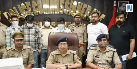फर्जी कॉल सेंटर का भंडाफोड़, चार आरोपी गिरफ्तार फर्जी कॉल सेंटर का भंडाफोड़, चार आरोपी गिरफ्तार