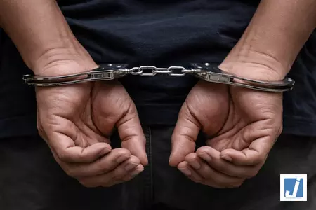सीमा पार मादक पदार्थों और हथियारों की तस्करी नेटवर्क का भंडाफोड़, चार गिरफ्तार