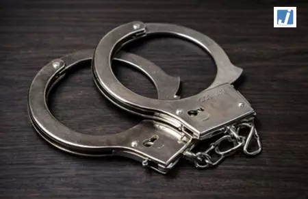 क्राइम ब्रांच की बड़ी कार्रवाई, 1.50 करोड़ रुपए का सोना बरामद, दो तस्कर गिरफ्तार क्राइम ब्रांच की बड़ी कार्रवाई, 1.50 करोड़ रुपए का सोना बरामद, दो तस्कर गिरफ्तार