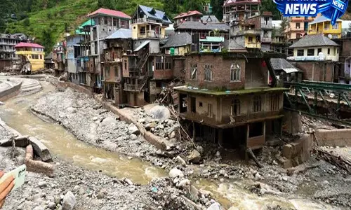 शिमला में अनसेफ इमारतों को लेकर प्रशासन अलर्ट, बारिश के बीच बड़ा हादसा होने का डर शिमला में अनसेफ इमारतों को लेकर प्रशासन अलर्ट, बारिश के बीच बड़ा हादसा होने का डर