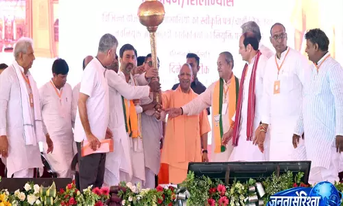 संभल रैली में योगी आदित्यनाथ का अखिलेश यादव पर तीखा वार, सपा-कांग्रेस पर लगाए गंभीर आरोप संभल रैली में योगी आदित्यनाथ का अखिलेश यादव पर तीखा वार, सपा-कांग्रेस पर लगाए गंभीर आरोप