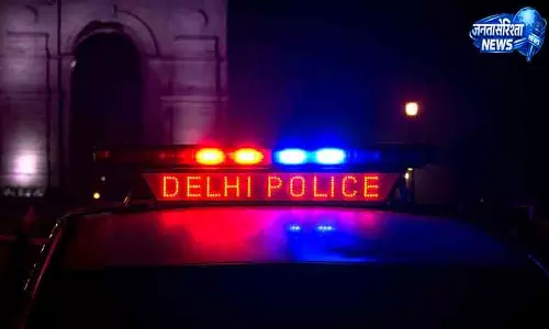 Delhi में पैसों के विवाद में गोलीबारी के आरोप में दो गिरफ्तार Delhi में पैसों के विवाद में गोलीबारी के आरोप में दो गिरफ्तार