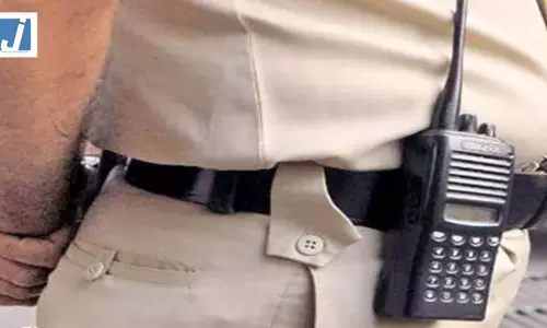 असली ASI निकला नकली DCP, सालों से लगा रहा था लोगों को चूना असली ASI निकला नकली DCP, सालों से लगा रहा था लोगों को चूना