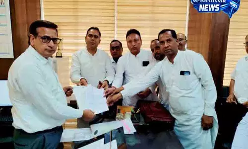Sirsa में बिजली विभाग के खिलाफ घेराव Sirsa में बिजली विभाग के खिलाफ घेराव