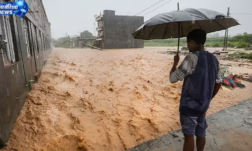पुंछ में भारी बारिश का कहर, भूस्खलन और बाढ़ से 8 लोगों की मौत; कई लापता पुंछ में भारी बारिश का कहर, भूस्खलन और बाढ़ से 8 लोगों की मौत; कई लापता