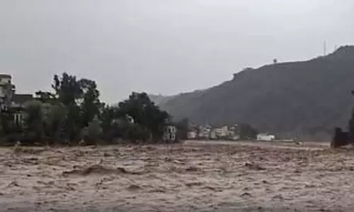 सीएम उमर अब्दुल्ला ने राजौरी बाढ़ पर जताया दुख, प्रभावित परिवारों को हर संभव मदद का दिया भरोसा