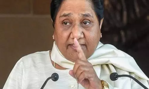 Mayawati ने संसद सत्र से पहले उठाए महंगाई और राम मंदिर चढ़ावा के मुद्दे Mayawati ने संसद सत्र से पहले उठाए महंगाई और राम मंदिर चढ़ावा के मुद्दे