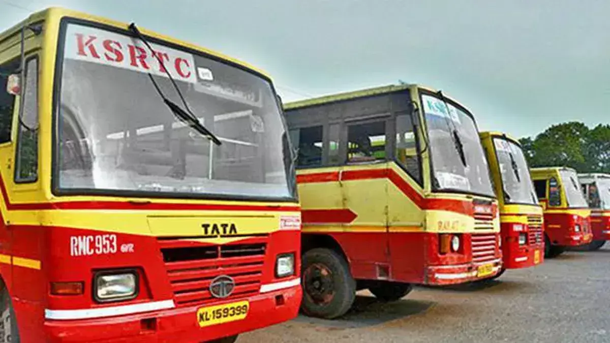 बस में यात्री के साथ यौन उत्पीड़न करने के आरोप में KSRTC कर्मचारी हिरासत में बस में यात्री के साथ यौन उत्पीड़न करने के आरोप में KSRTC कर्मचारी हिरासत में