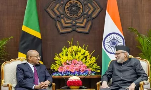 उपराष्ट्रपति से मिले राष्ट्रपति म्वियनी, भारत-जंजीबार साझेदारी को मजबूत करने पर हुई बात उपराष्ट्रपति से मिले राष्ट्रपति म्वियनी, भारत-जंजीबार साझेदारी को मजबूत करने पर हुई बात