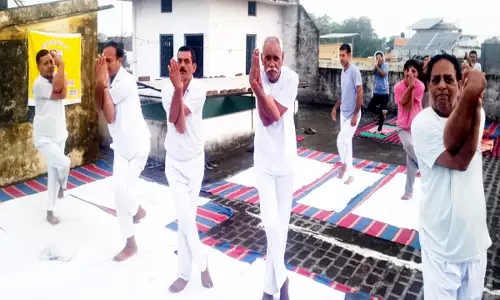 Ashtanga योग से स्वस्थ शरीर और शांत मन का संदेश Ashtanga योग से स्वस्थ शरीर और शांत मन का संदेश