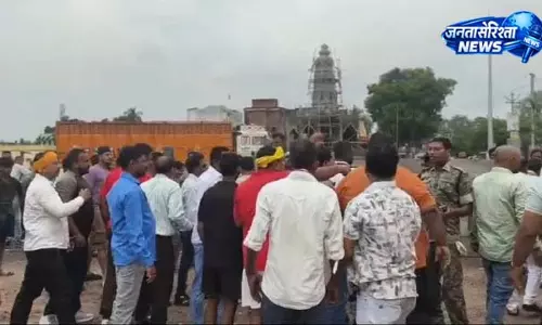 झरिया में मेले को लेकर बवाल, मौके पर मची अफरा-तफरी झरिया में मेले को लेकर बवाल, मौके पर मची अफरा-तफरी