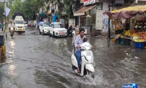 भारी बारिश का अलर्ट, Dehradun समेत कई जिलों में स्कूल बंद, भूस्खलन का खतरा बढ़ा भारी बारिश का अलर्ट, Dehradun समेत कई जिलों में स्कूल बंद, भूस्खलन का खतरा बढ़ा