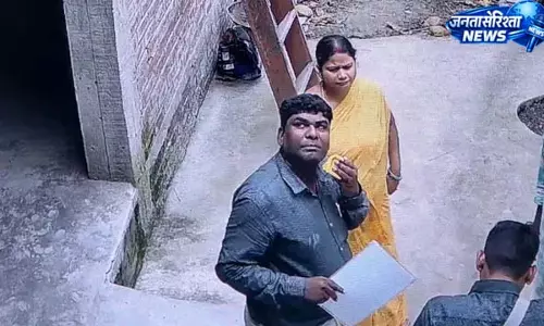 दवा के बहाने गहने लेकर फरार, फर्जी डॉक्टर-सुनार गैंग का खुलासा दवा के बहाने गहने लेकर फरार, फर्जी डॉक्टर-सुनार गैंग का खुलासा