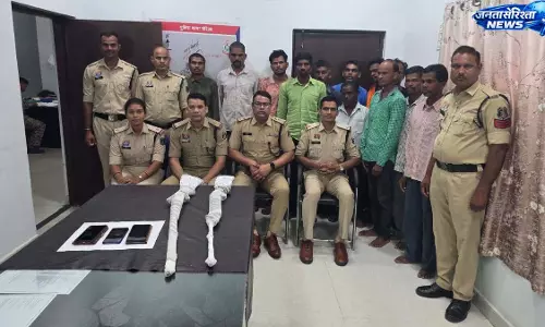 अवैध शिकार के दौरान गोली लगने से हुई थी हत्या; 12 लोगों पर केस, 6 गिरफ्तार अवैध शिकार के दौरान गोली लगने से हुई थी हत्या; 12 लोगों पर केस, 6 गिरफ्तार
