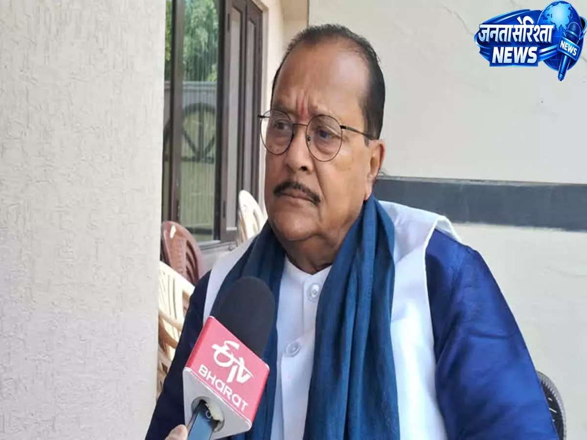 प्रशासनिक लापरवाही पर वित्त मंत्री सख्त, कैबिनेट सचिव को भेजा हस्तक्षेप का पत्र प्रशासनिक लापरवाही पर वित्त मंत्री सख्त, कैबिनेट सचिव को भेजा हस्तक्षेप का पत्र