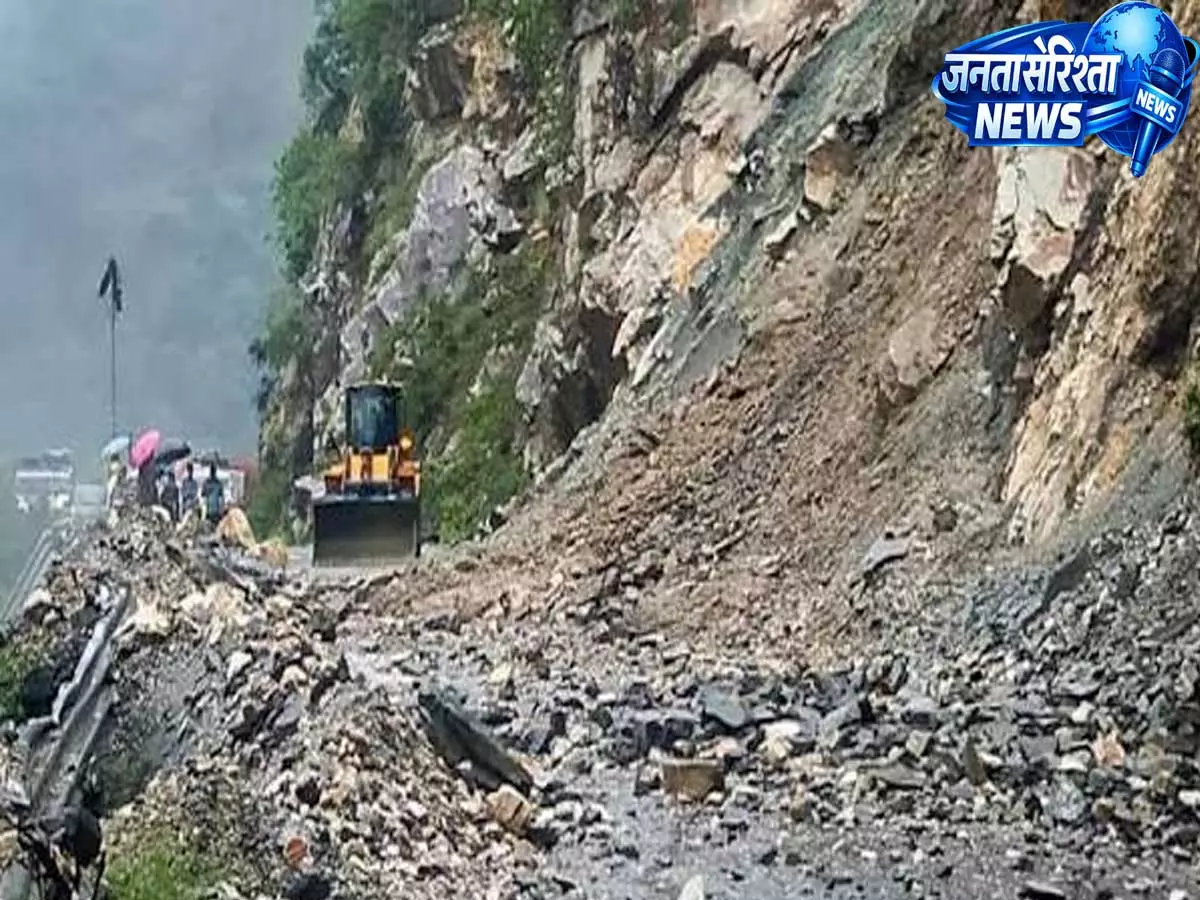 चारधाम यात्रा पर मौसम की मार, यमुनोत्री हाईवे बंद लेकिन बदरीनाथ-केदारनाथ धाम यात्रा सुचारू चारधाम यात्रा पर मौसम की मार, यमुनोत्री हाईवे बंद लेकिन बदरीनाथ-केदारनाथ धाम यात्रा सुचारू