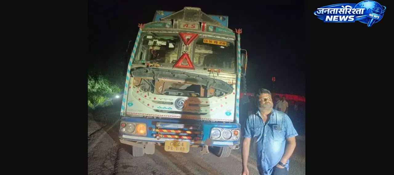 रायगडा में NH-326 पर ट्रक खराब होने से लगा लंबा जाम, घंटों फंसे रहे यात्री रायगडा में NH-326 पर ट्रक खराब होने से लगा लंबा जाम, घंटों फंसे रहे यात्री