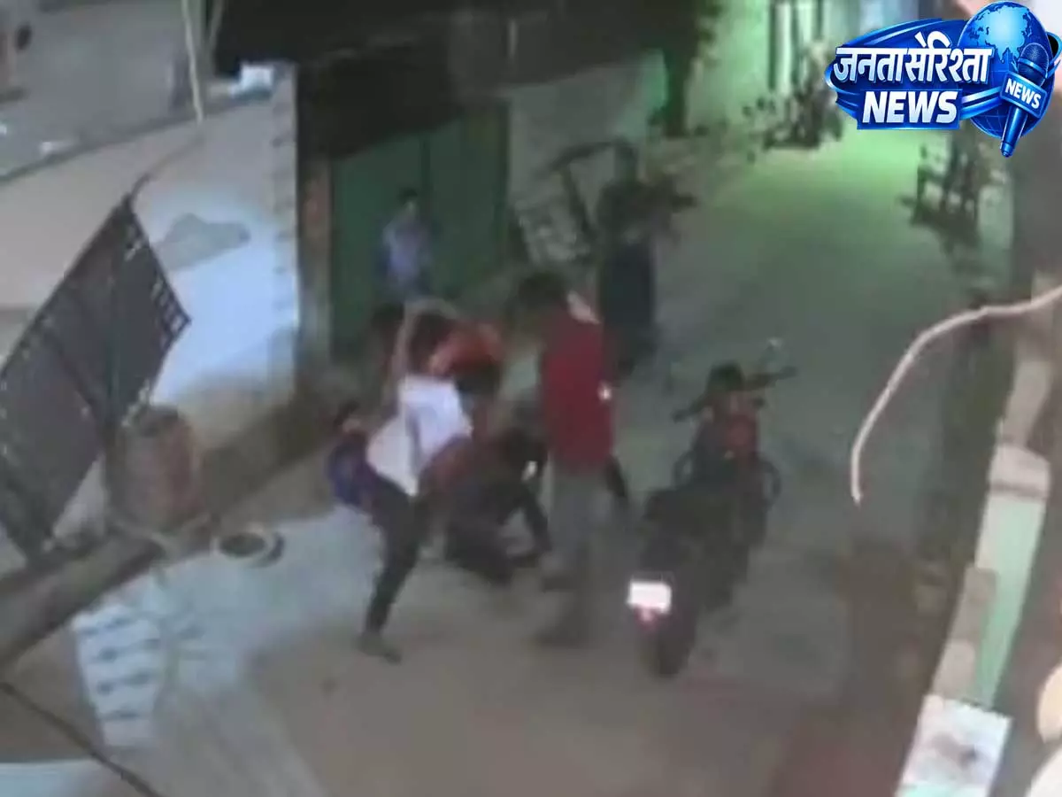 आंध्र प्रदेश के गुंटूर में महिला पर हमला और अपमान का आरोप, पुलिस ने आरोपी को पकड़ा आंध्र प्रदेश के गुंटूर में महिला पर हमला और अपमान का आरोप, पुलिस ने आरोपी को पकड़ा