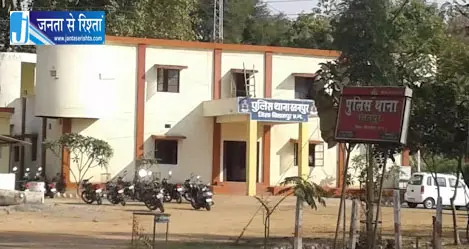 रतनपुर में मर्डर, ईंट से सिर कुचलकर वारदात को दिया गया अंजाम रतनपुर में मर्डर, ईंट से सिर कुचलकर वारदात को दिया गया अंजाम