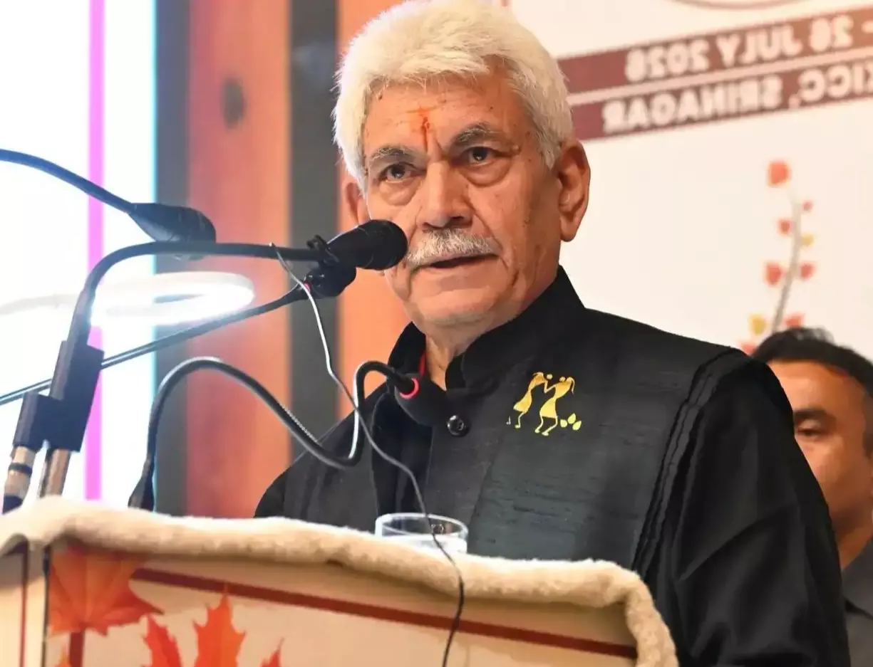 Srinagar: भारत के निजी अंतरिक्ष क्षेत्र को मिली नई उड़ान, उपराज्यपाल ने दी बधाई Srinagar: भारत के निजी अंतरिक्ष क्षेत्र को मिली नई उड़ान, उपराज्यपाल ने दी बधाई
