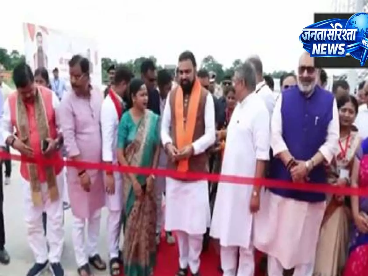Bihar में नदियों को जोड़ने की पहली परियोजना शुरू, सीएम सम्राट चौधरी ने किया उद्घाटन Bihar में नदियों को जोड़ने की पहली परियोजना शुरू, सीएम सम्राट चौधरी ने किया उद्घाटन