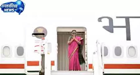 Delhi राष्ट्रपति मुर्मू तीन देशों के दौरे पर Delhi राष्ट्रपति मुर्मू तीन देशों के दौरे पर