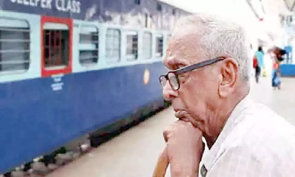 Andhra: प्रिविलेज पास जारी करने के लिए मैनुअल सिस्टम को फिर से शुरू करने की मांग बढ़ी है Andhra: प्रिविलेज पास जारी करने के लिए मैनुअल सिस्टम को फिर से शुरू करने की मांग बढ़ी है