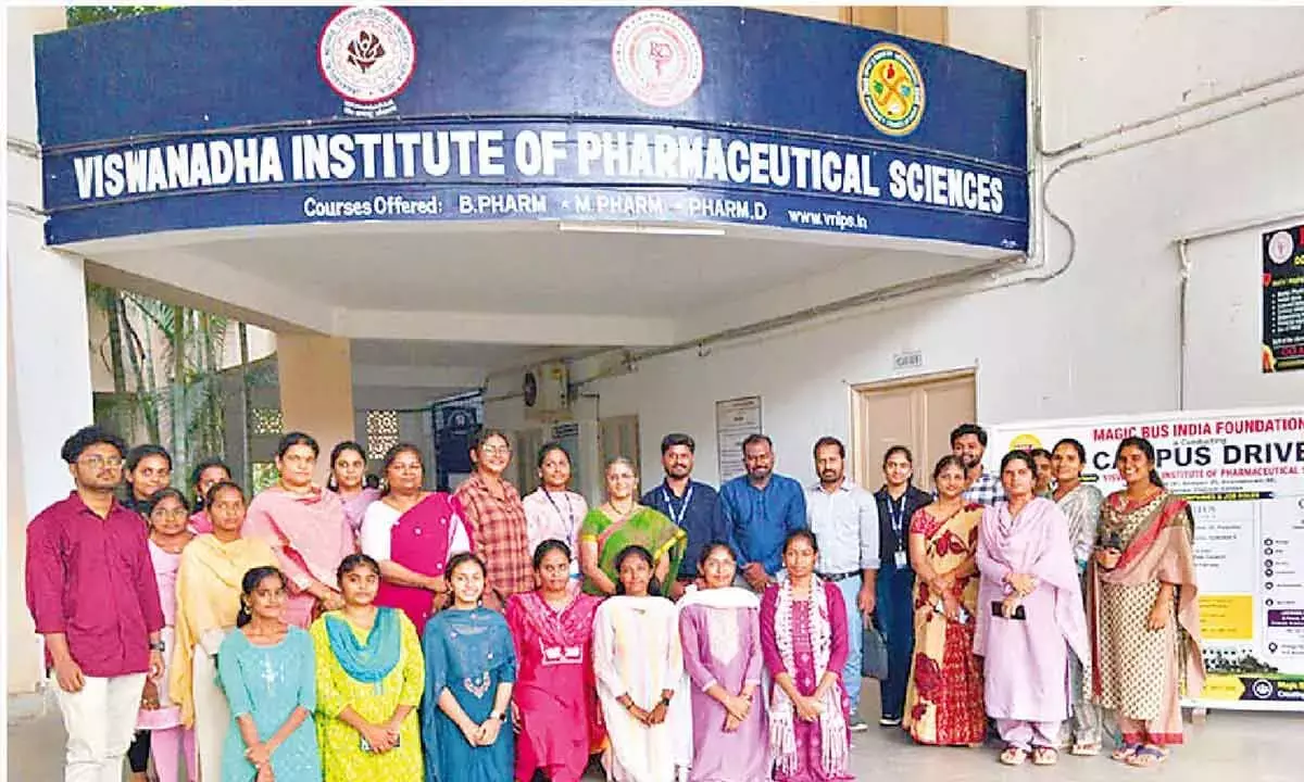 Andhra: VNIPS में कैंपस रिक्रूटमेंट ड्राइव आयोजित की गई Andhra: VNIPS में कैंपस रिक्रूटमेंट ड्राइव आयोजित की गई