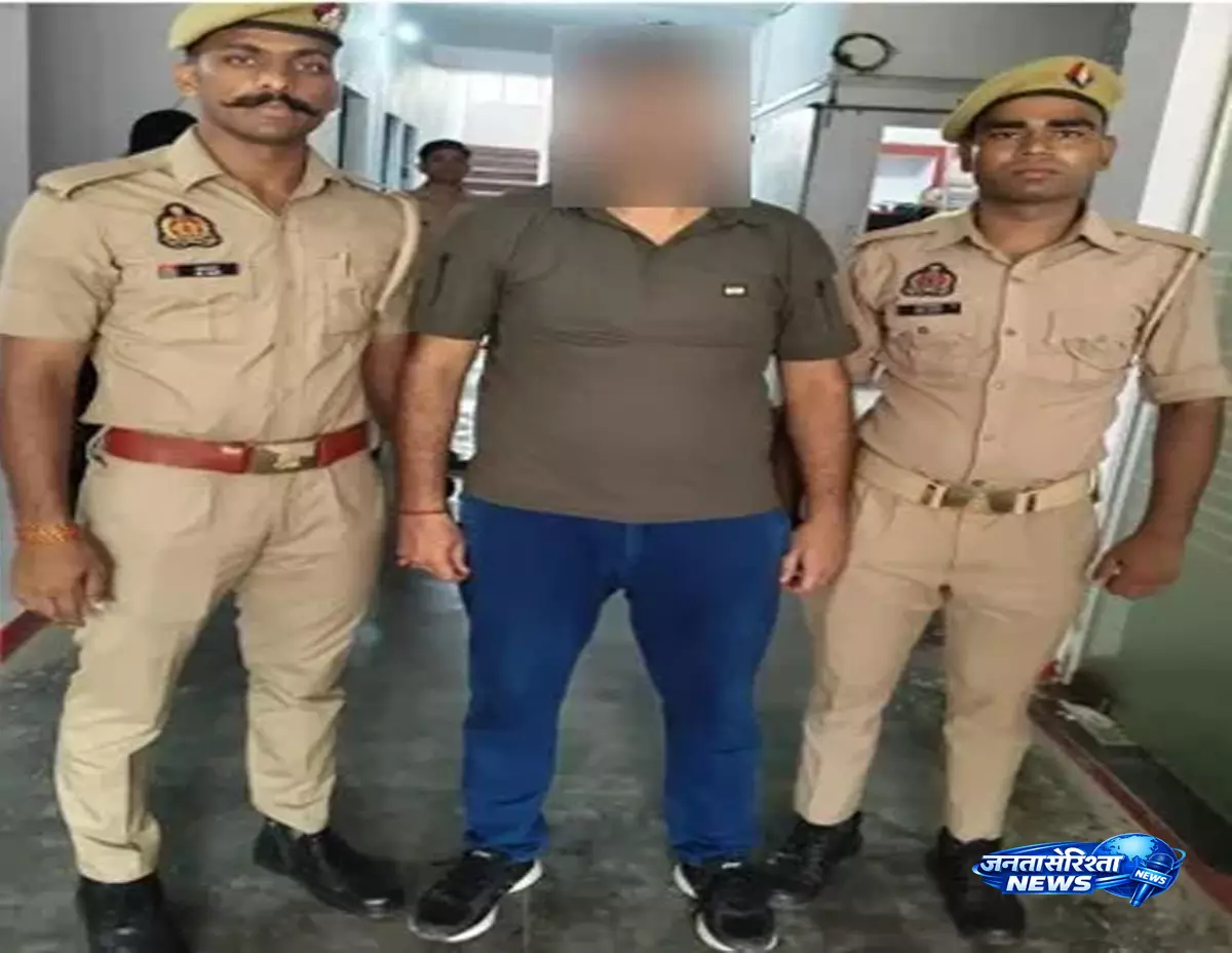 CRPF में तैनात था हत्यारोपी, पुलिस ने ऐसे पहुंचाया सलाखों के पीछे CRPF में तैनात था हत्यारोपी, पुलिस ने ऐसे पहुंचाया सलाखों के पीछे